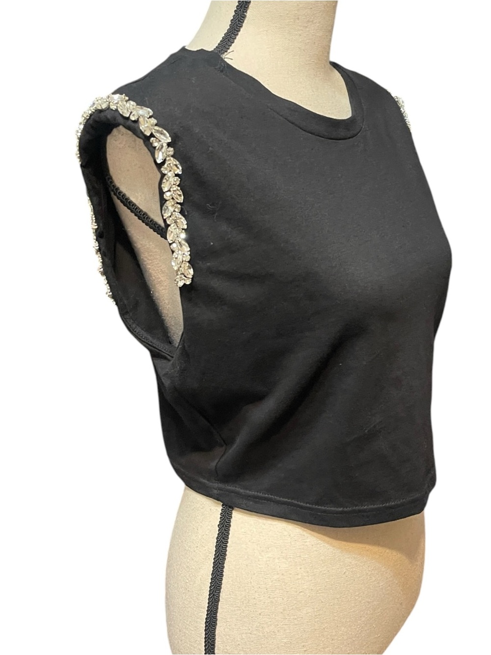 On Twelfth Black Cap Sleeve Rhinestone Embellished Boxy Cut Ultra Crop Top Large